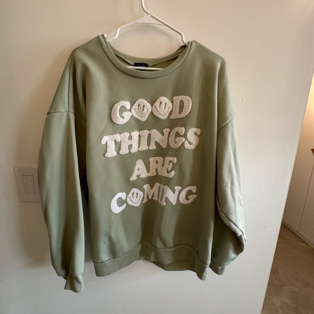 Justify Green Graphic Crewneck